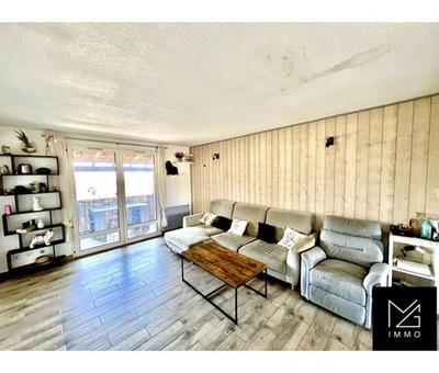 Appartement - 80 m² - 3 pièces