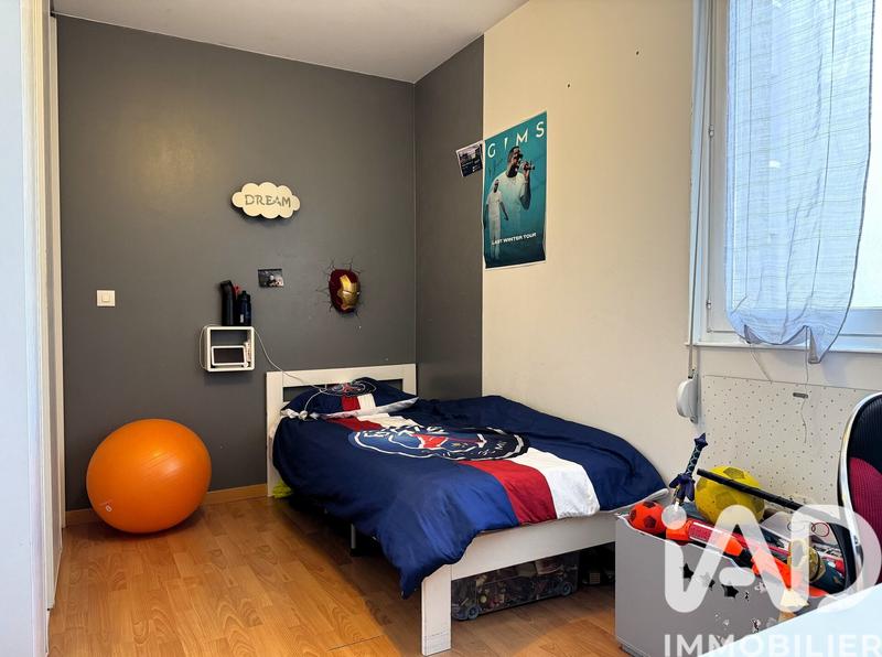 Appartement - 80 m² - 4 pièces