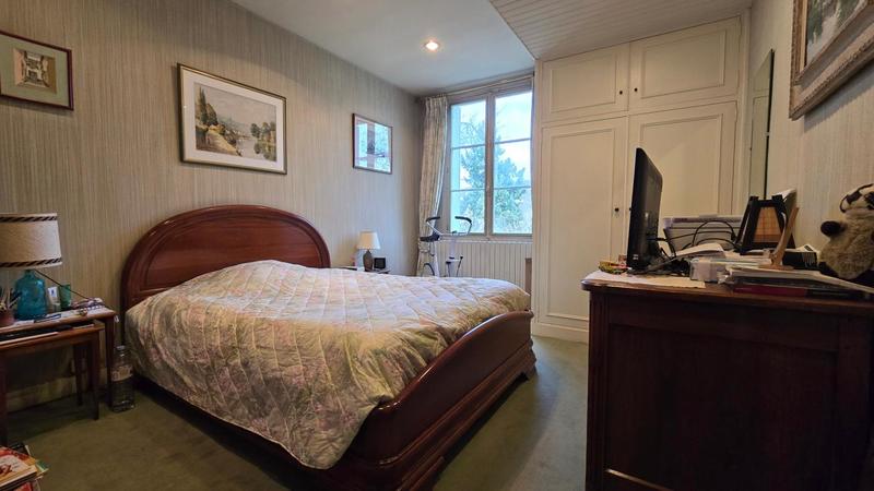 Maison - 202 m² - 6 pièces