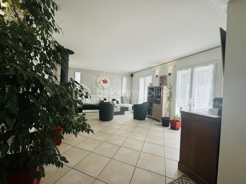 Maison - 146 m² - 5 pièces