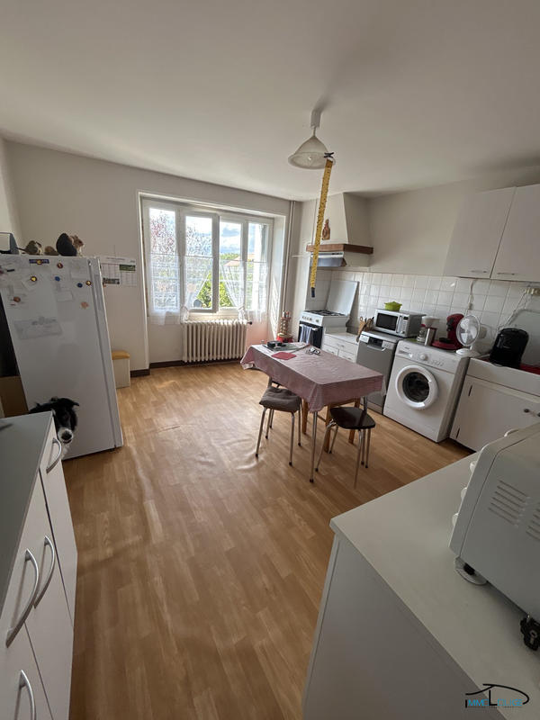 Maison - 95 m² - 4 pièces