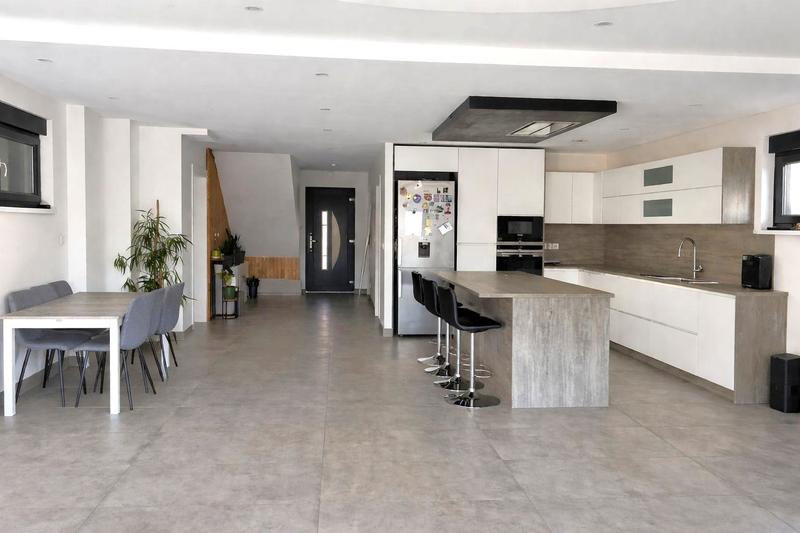 Maison contemporaine - 160 m² - 6 pièces