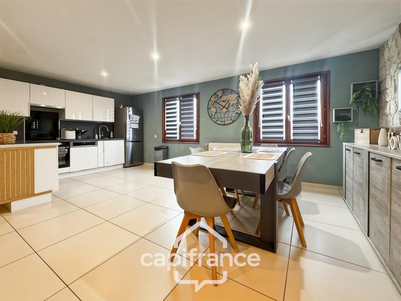 Maison - 148 m² - 6 pièces