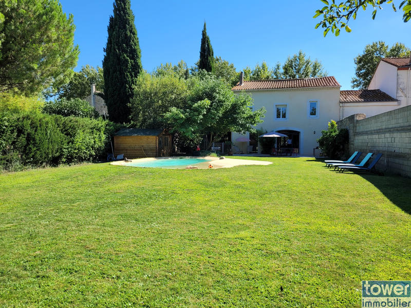 Villa - 240 m² - 6 pièces