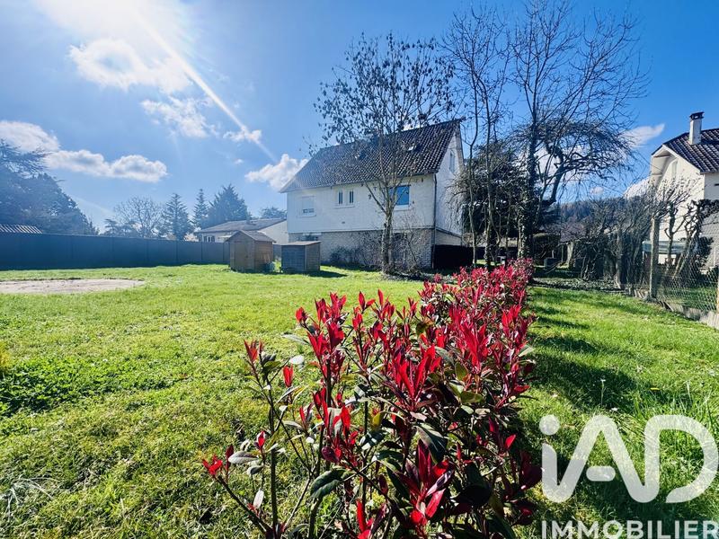 Maison - 95 m² - 5 pièces