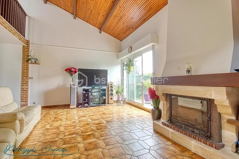 Maison - 111 m² - 6 pièces