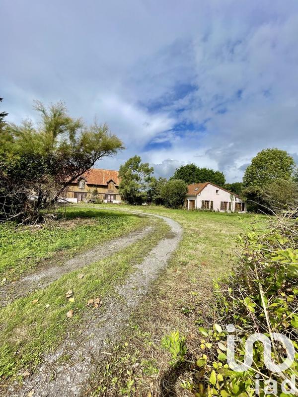 Maison - 630 m² - 12 pièces