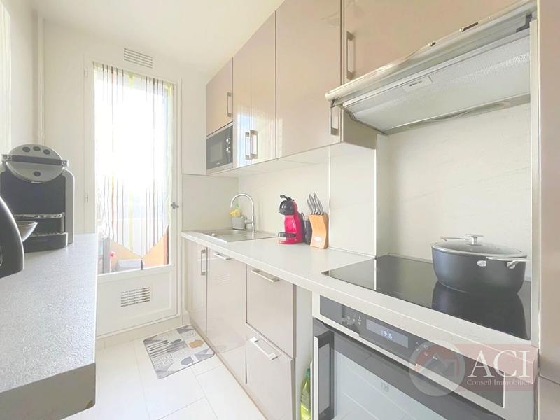 Appartement - 56 m² - 3 pièces