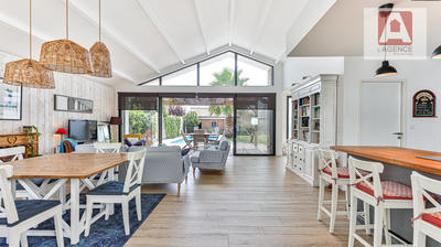 Maison - 137 m² - 4 pièces