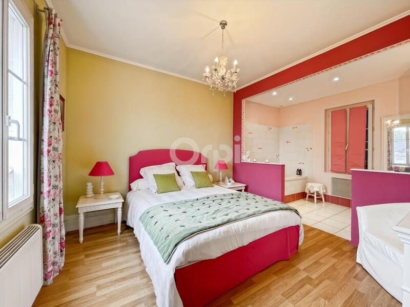 Maison de ville - 220 m² - 8 pièces