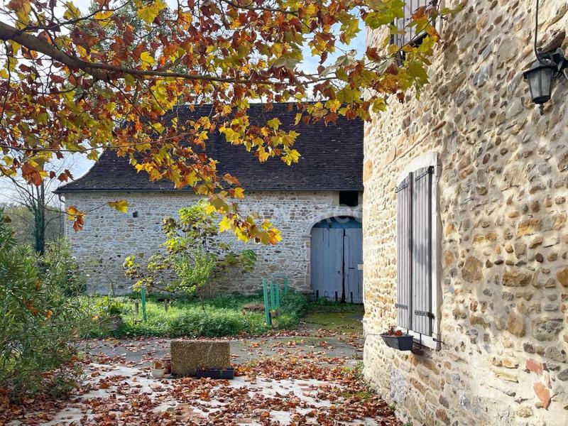 Maison - 496 m² - 15 pièces