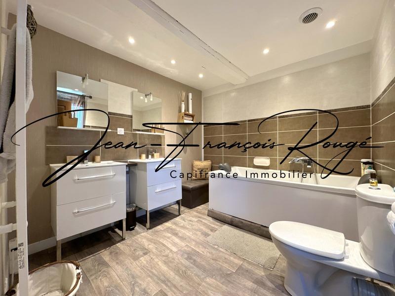 Maison - 175 m² - 6 pièces