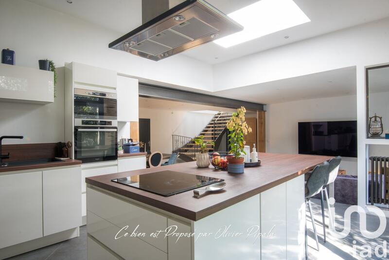 Loft - 179 m² - 6 pièces