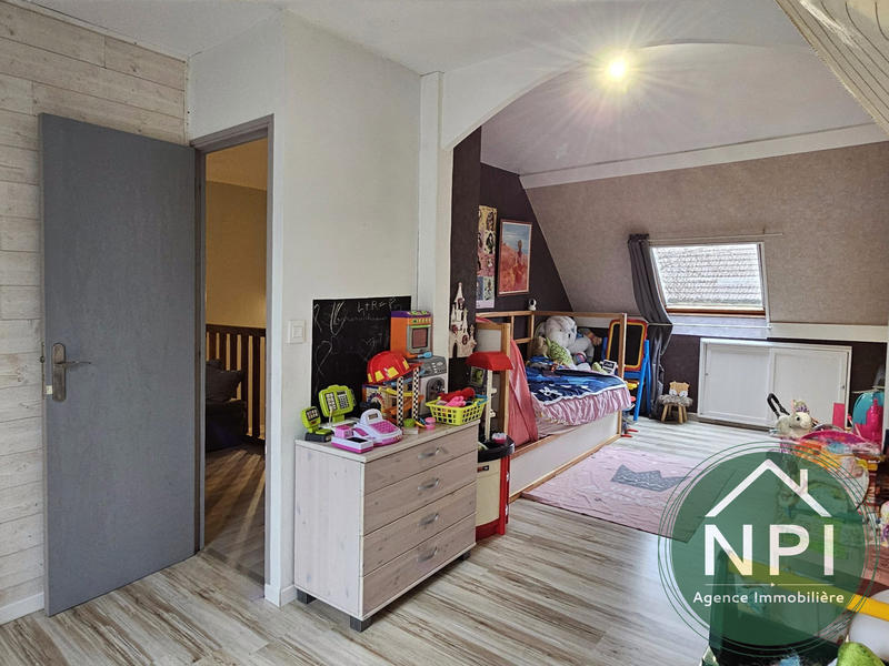 Maison - 127 m² - 7 pièces