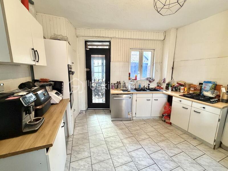 Maison - 121 m² - 5 pièces