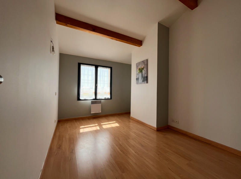 Maison - 183 m² - 8 pièces