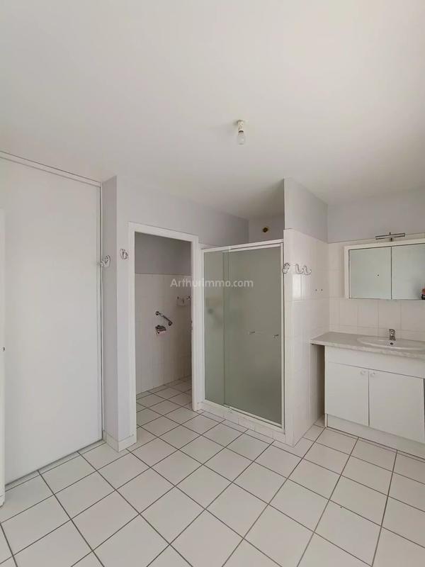 Maison - 204 m² - 6 pièces