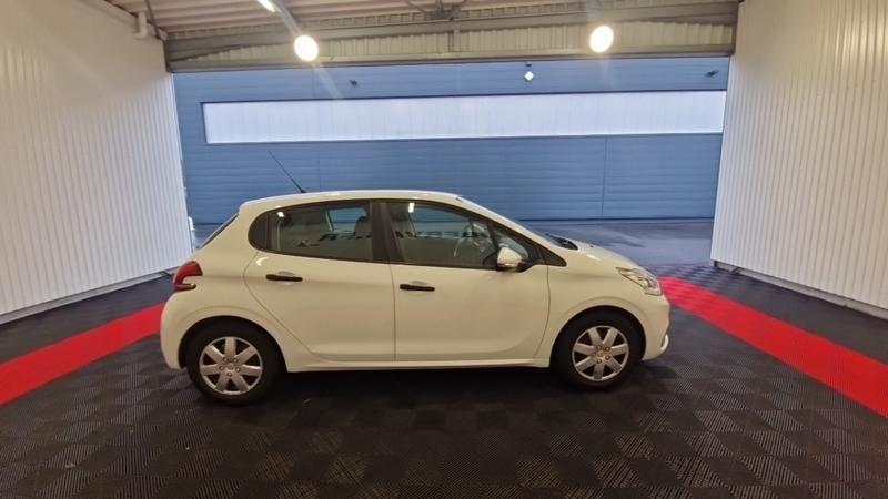 Peugeot 208 affaire 1.2 Puretech 82 Premium