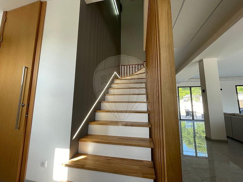 Maison - 167 m² - 5 pièces