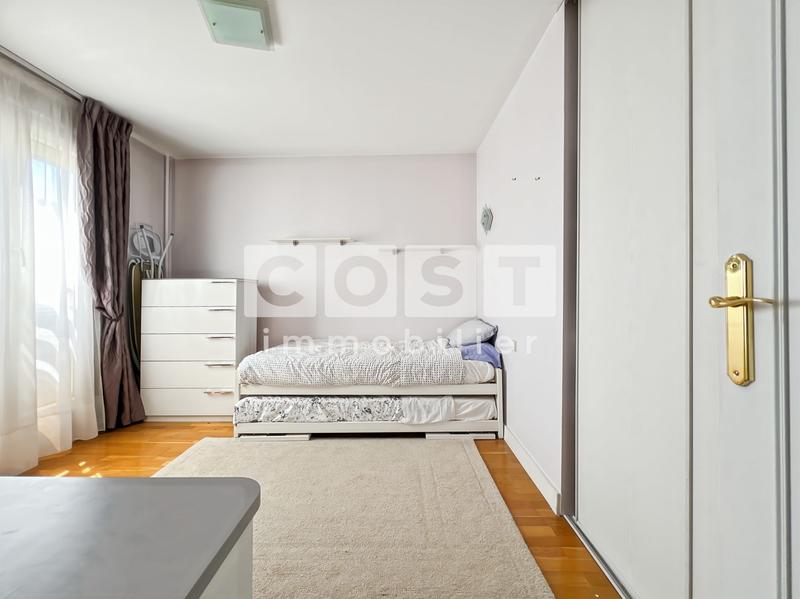 Appartement - 91 m² - 4 pièces