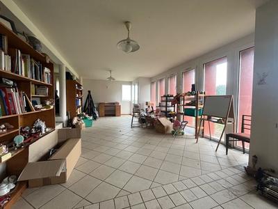 Maison - 320 m² - 12 pièces