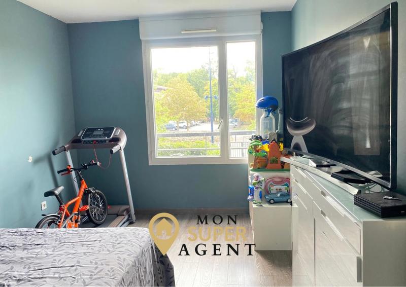 Appartement - 80 m² - 4 pièces