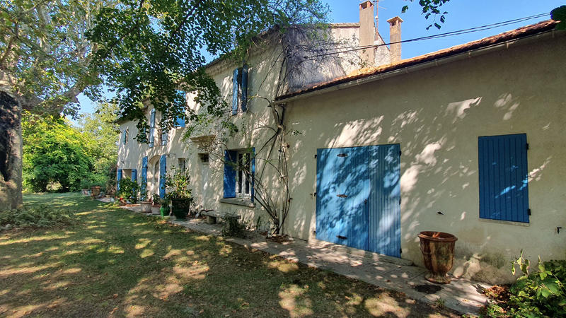 Maison - 240 m² - 7 pièces