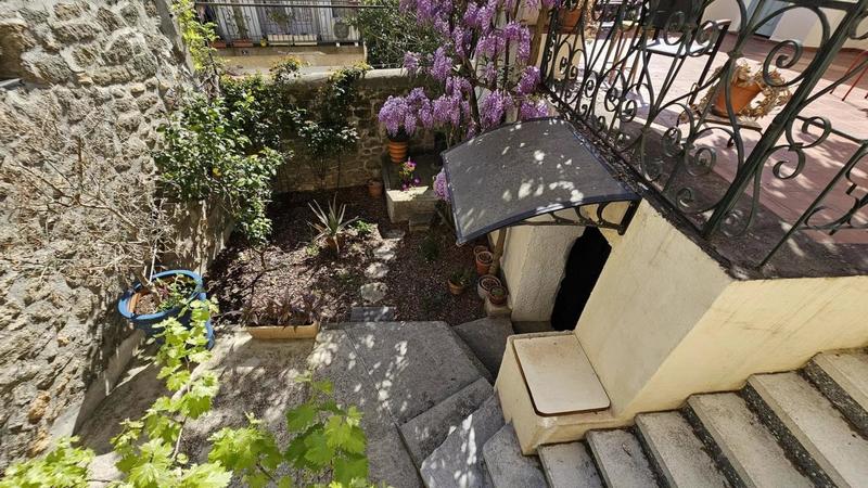 Maison de village - 226 m² - 7 pièces