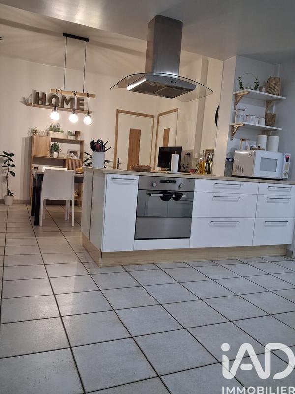 Maison - 164 m² - 9 pièces