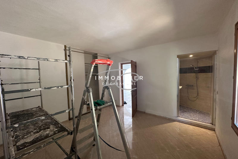 Maison - 300 m² - 14 pièces