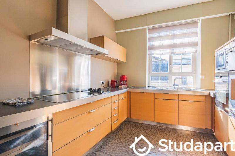 Appartement - 80 m² - 4 pièces