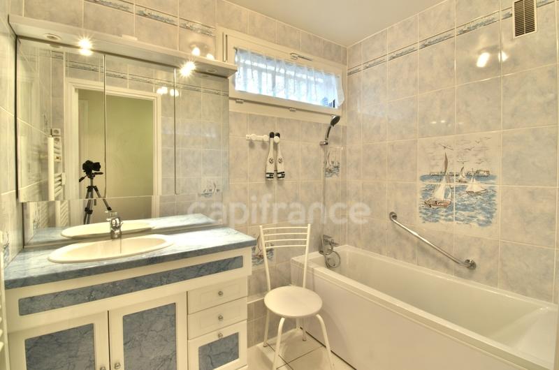 Appartement - 121 m² - 5 pièces