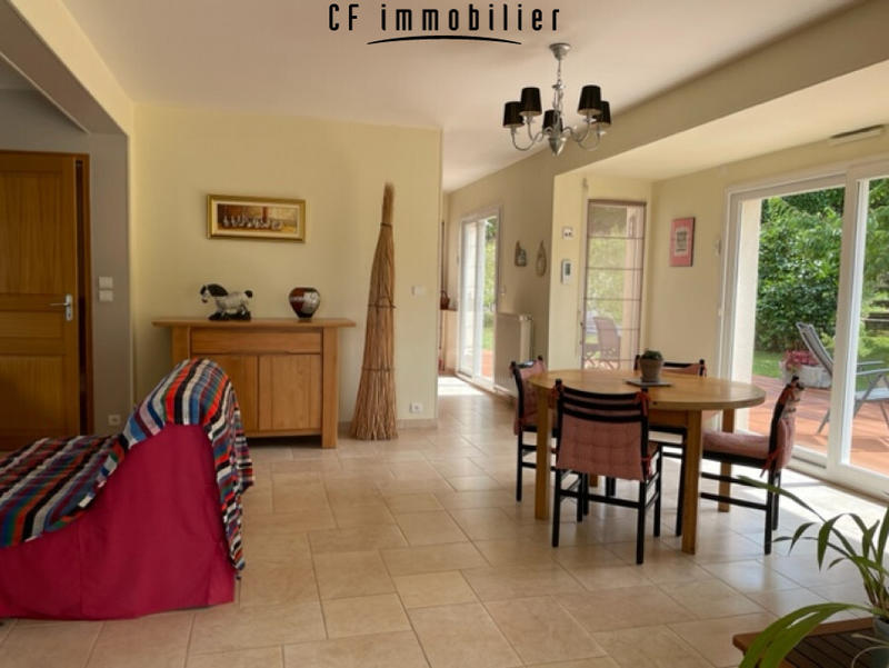 Maison - 143 m² - 5 pièces