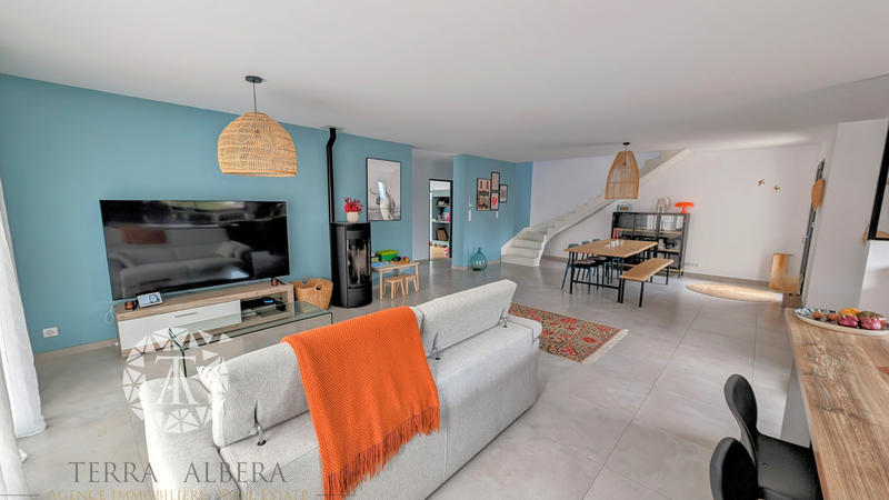 Villa - 190 m² - 6 pièces