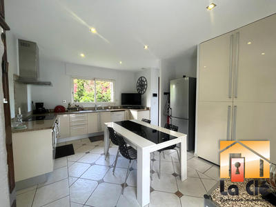 Maison contemporaine - 167 m² - 5 pièces