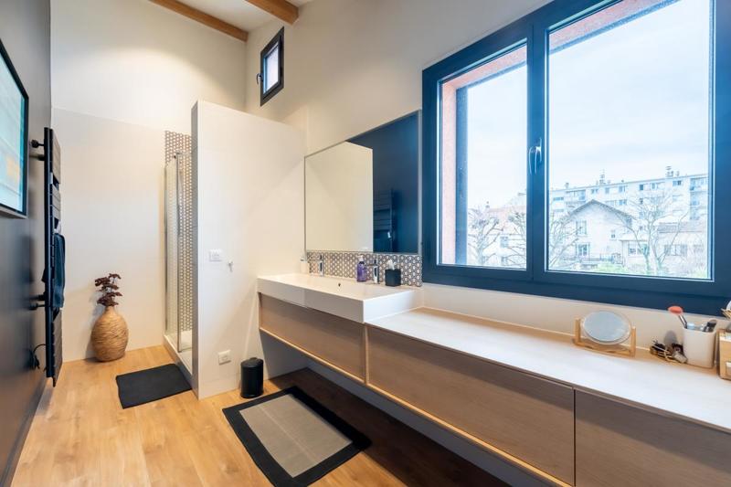 Maison - 175 m² - 7 pièces