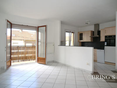 Appartement - 60 m² - 3 pièces