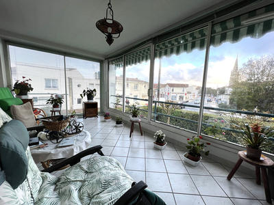 Maison - 185 m² - 9 pièces