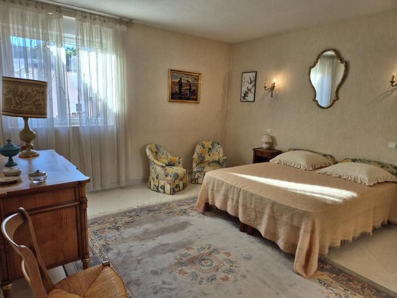 Duplex - 240 m² - 4 pièces