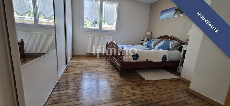 Maison - 212 m² - 8 pièces