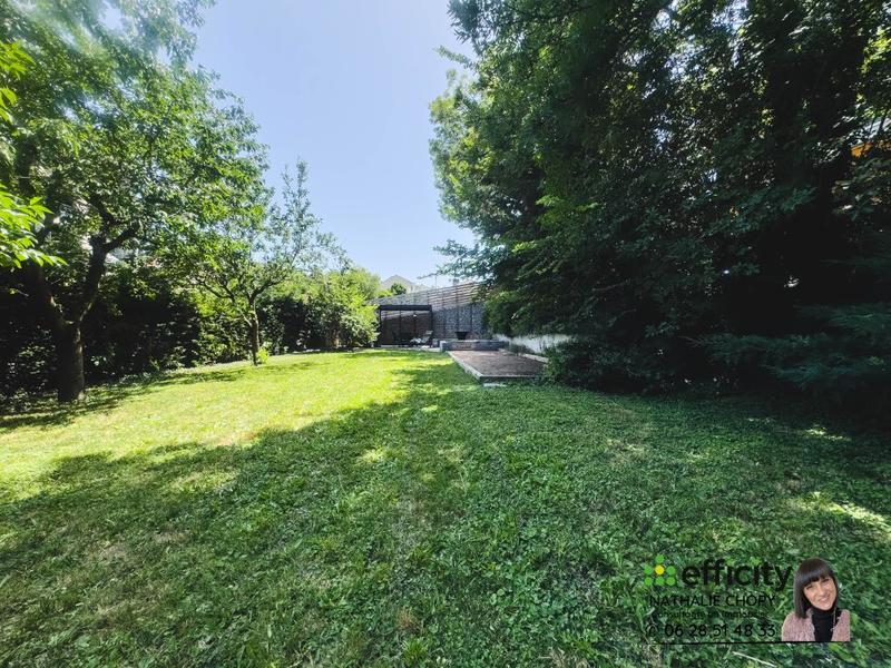 Maison - 199 m² - 7 pièces