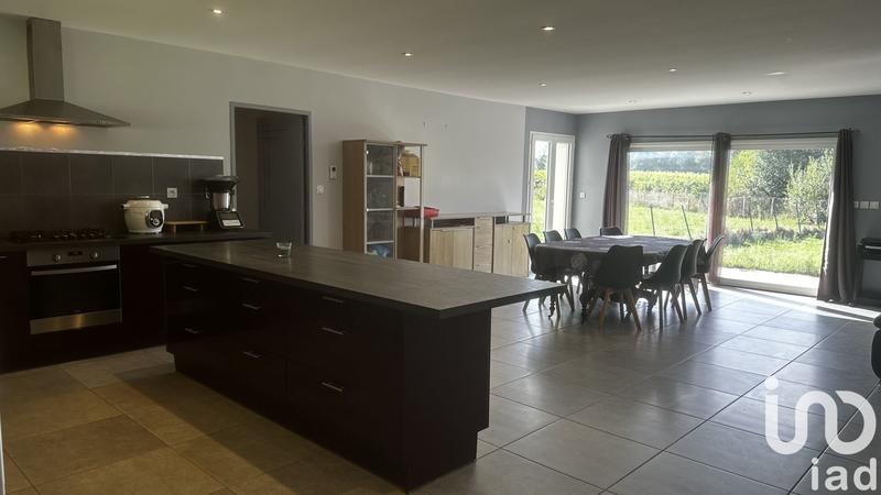 Maison - 144 m² - 5 pièces