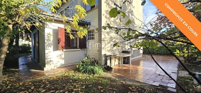 Maison - 98 m² - 4 pièces