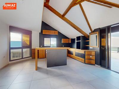 Appartement - 136 m² - 4 pièces