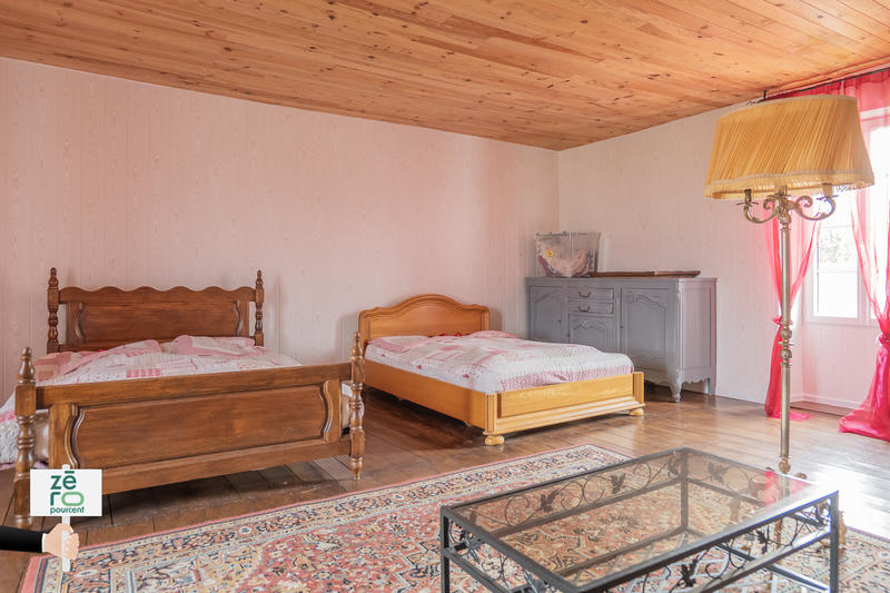 Maison - 200 m² - 6 pièces