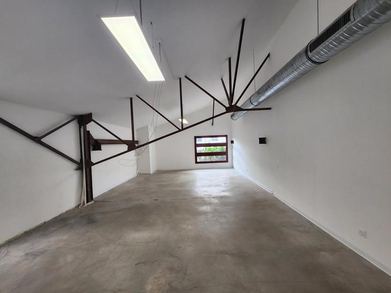 Local commercial - 380 m² - 8 pièces