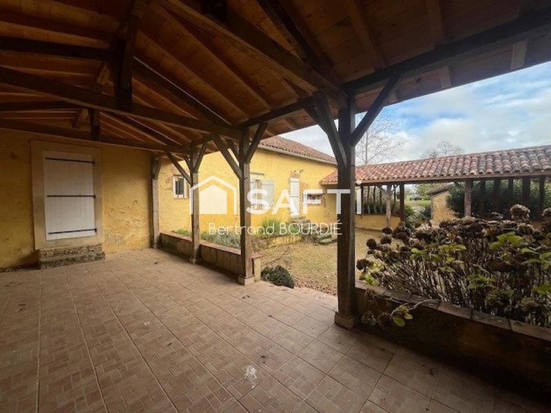 Maison - 310 m² - 9 pièces