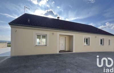 Maison - 200 m² - 8 pièces