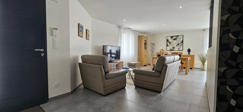 Maison - 121 m² - 5 pièces