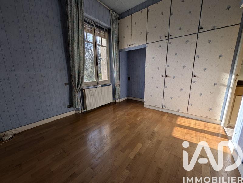 Maison - 236 m² - 11 pièces